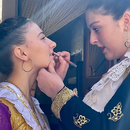 לינה וארוחת בוקר La Magara