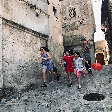 La Magara לינה וארוחת בוקר צ'יוויטה